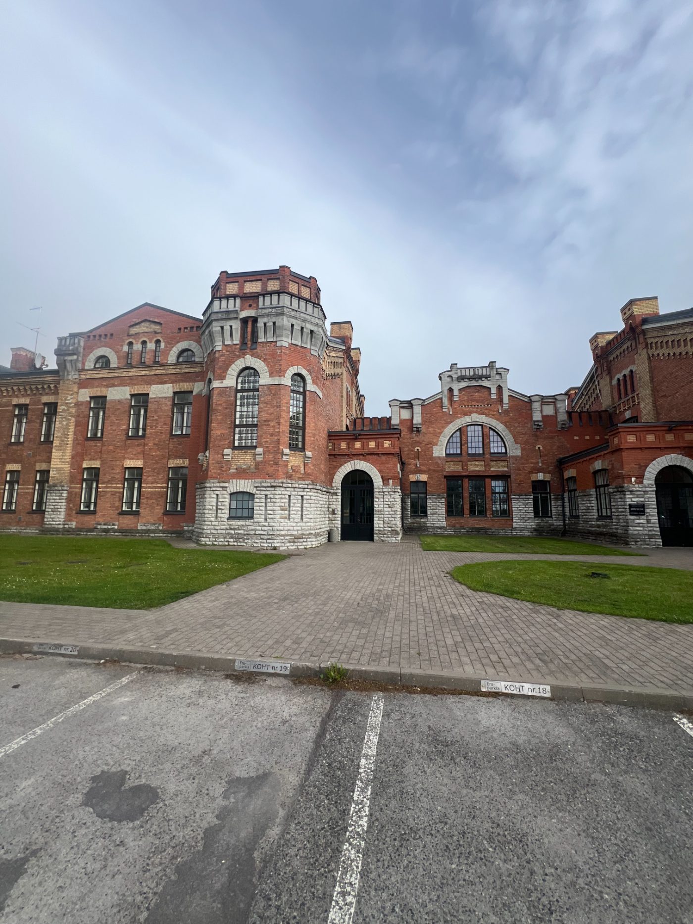 Историческое здание Tondi